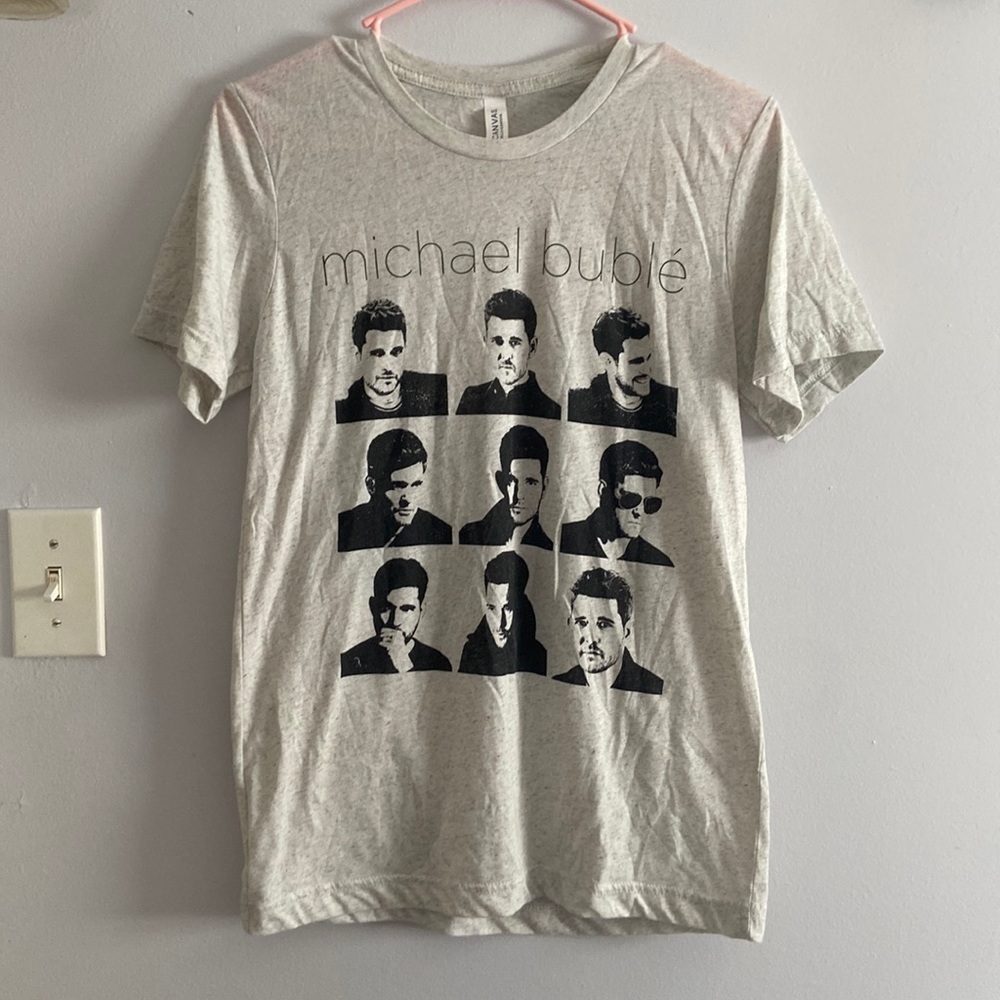 MICHAEL BUBLÉ TEE 🎤